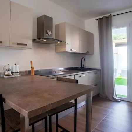 Semesterbostad Casa Bijou *
