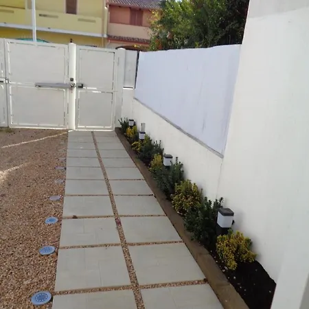 Casa Bijou בית נופש *